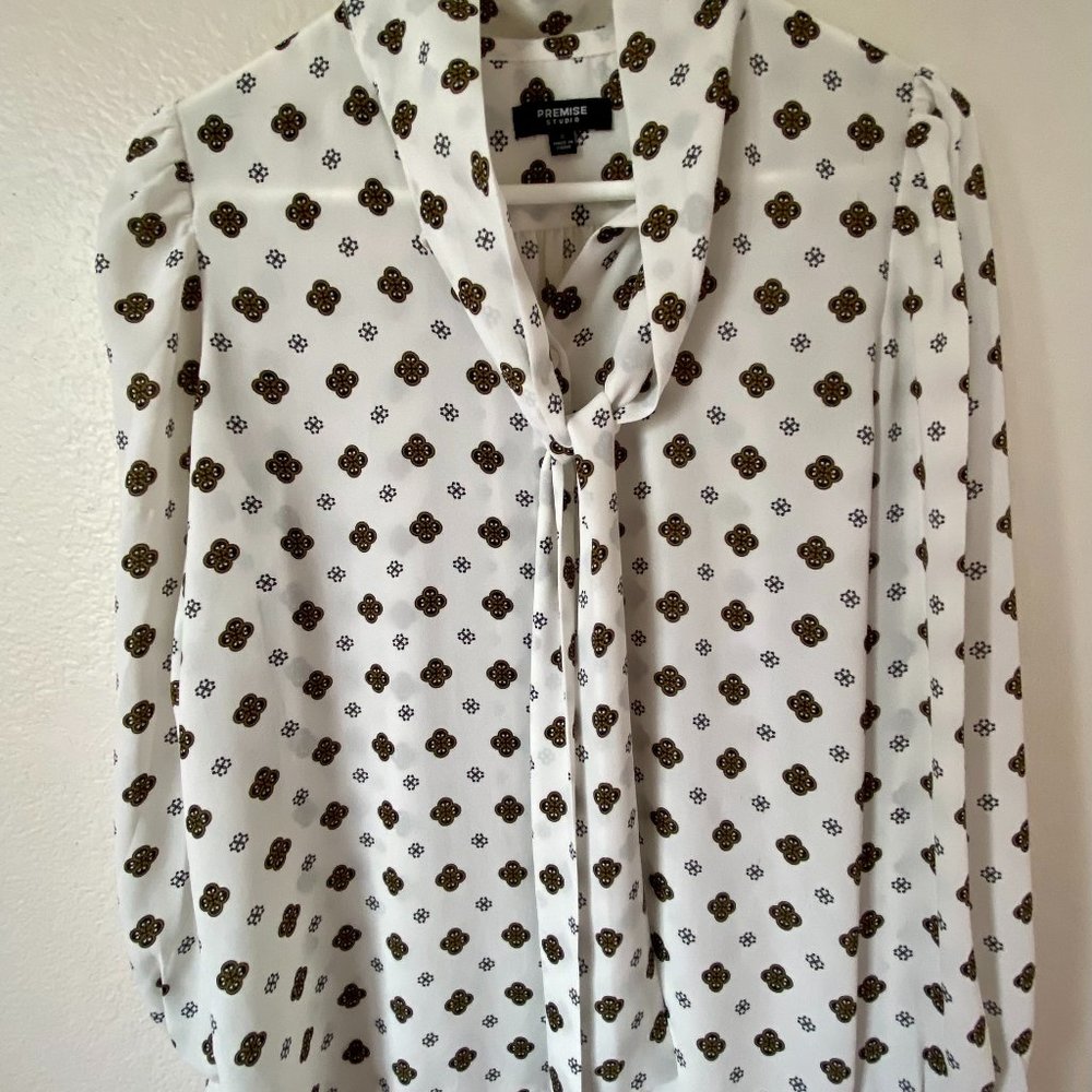 Premise Studio Long Sleeve Blouse